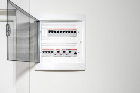 Un &eacute;lectricien &agrave; Saint-Di&eacute;-des-Vosges pour votre transition &eacute;nerg&eacute;tique